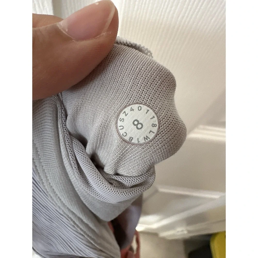 Lululemon‎ Stash N' Run Tank Grey And White Size 8